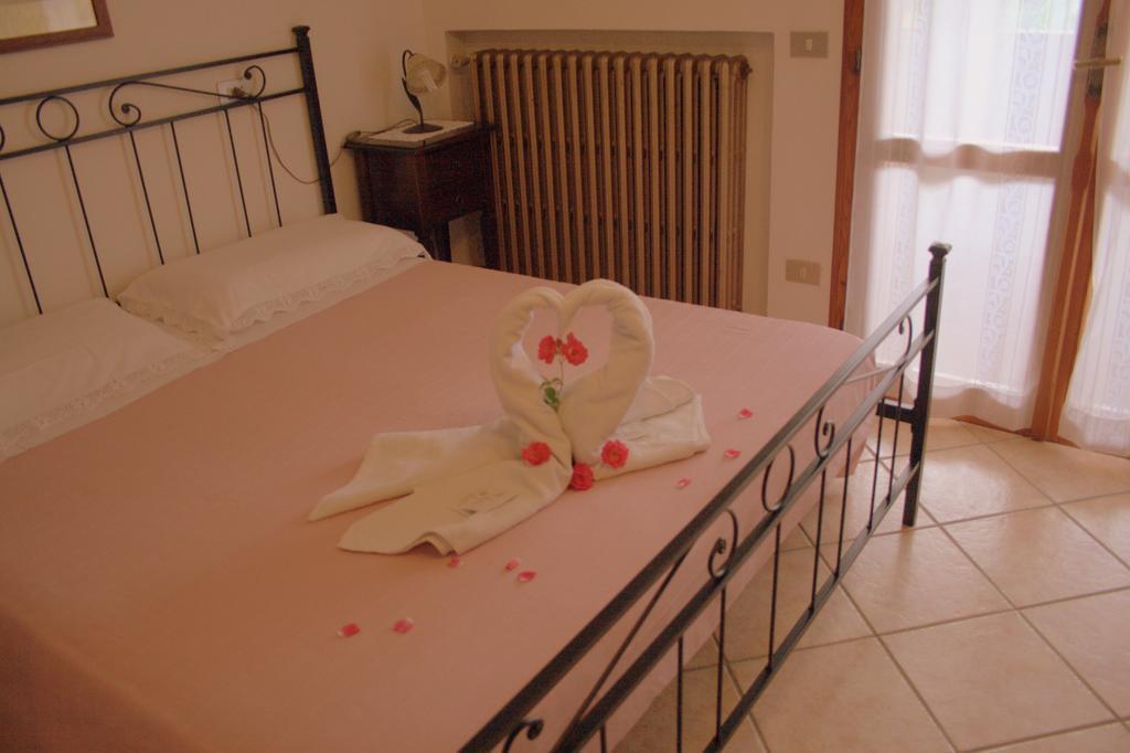 Agriturismo La Quiete Roncofreddo Chambre photo