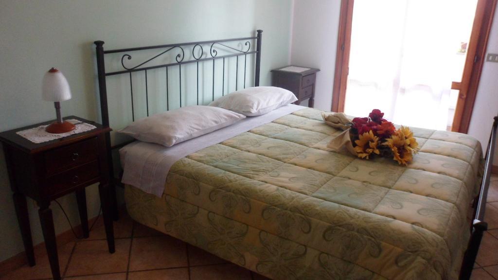 Agriturismo La Quiete Roncofreddo Chambre photo